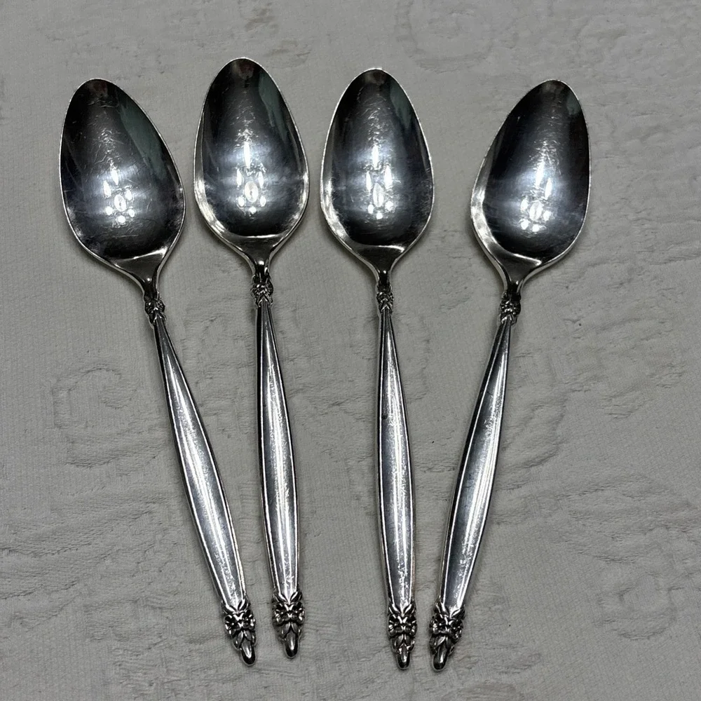 1965 GARLAND 1847 Rogers Bros IS Slotted 4 Tea Spoon Silver Plate Flatware